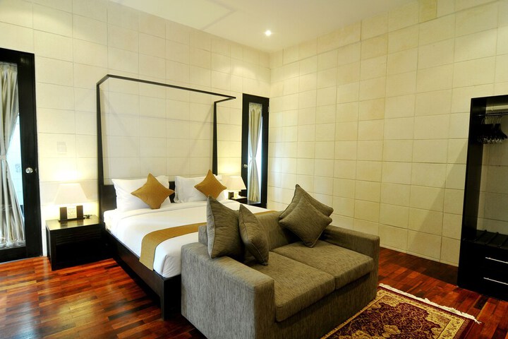 Room 16 of 52
