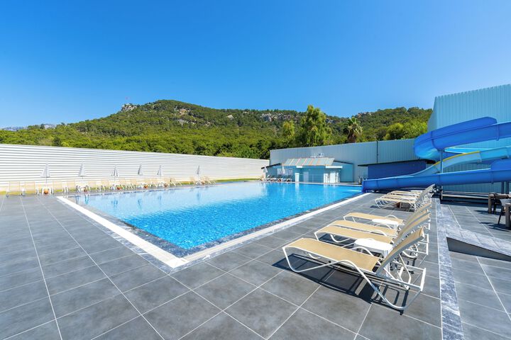 Pool 17 of 48