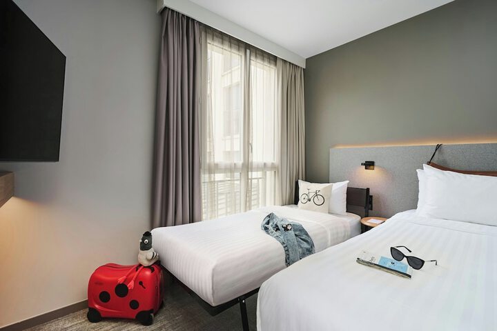 Room 27 of 56