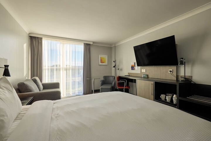 Room 72 of 292