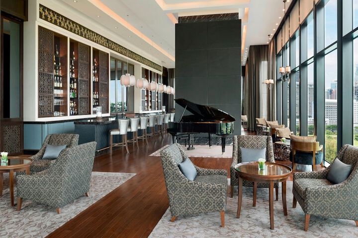 Lounge 183 of 234