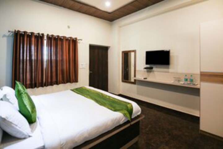 Room 20 of 33