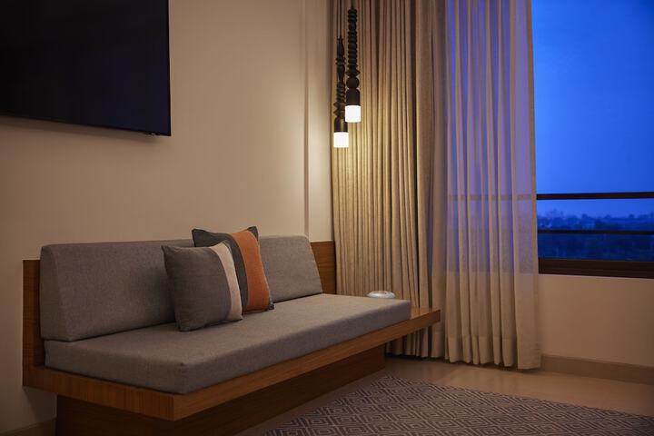 Room 15 of 30