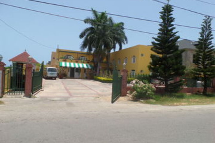 Royal Reef Hotel