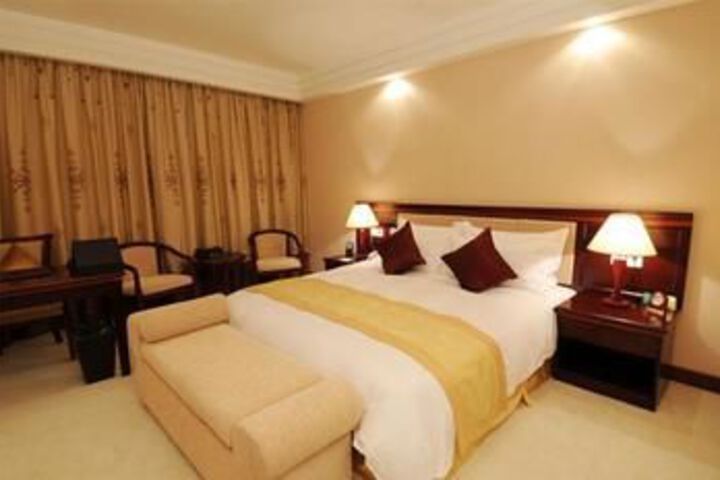 Room 3 of 17