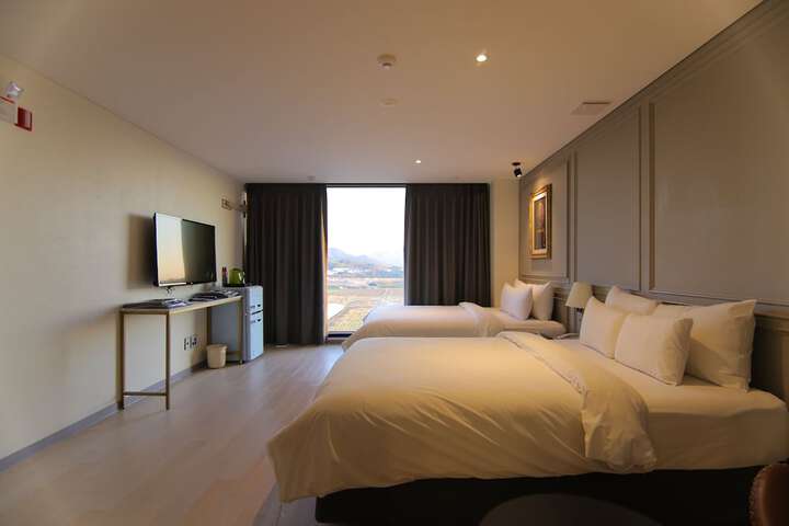 Room 22 of 190