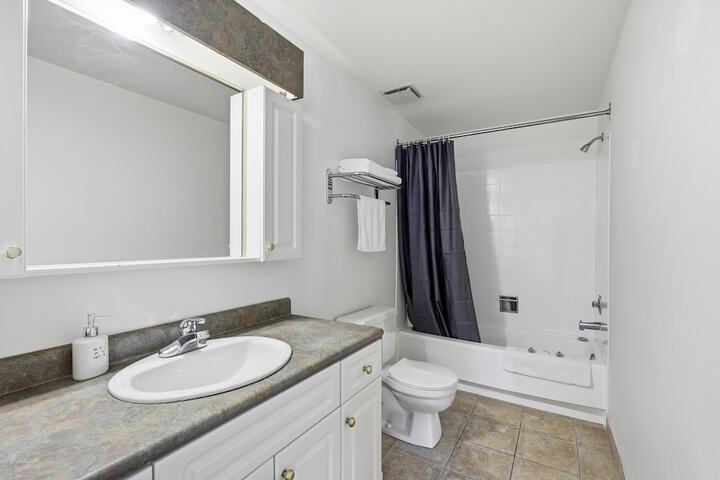 Room 15 of 23