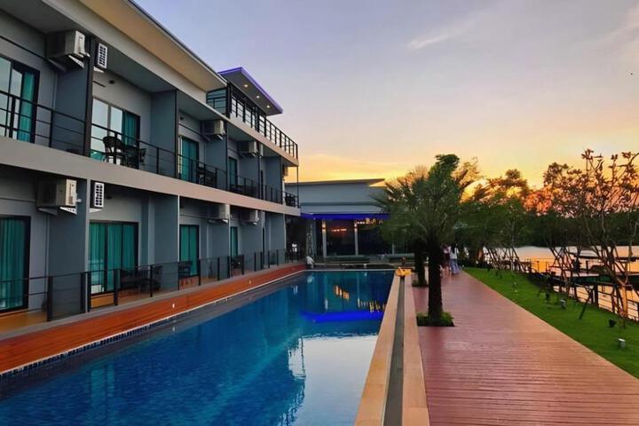 General 20 of 50