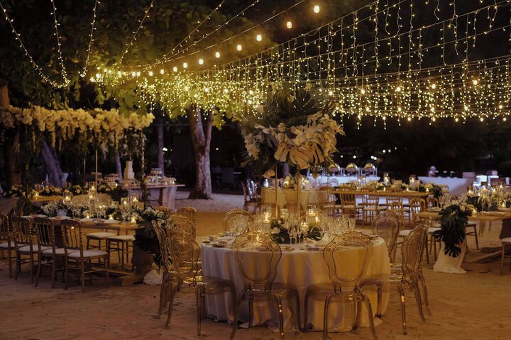 Ballroom/Hall 96 of 131