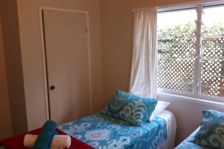 Room 2 of 11