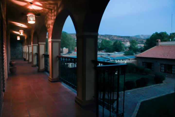 Ballroom/Hall 19 of 41