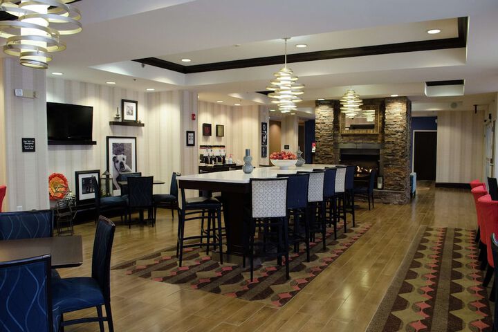 Hotel Interior 4 of 32