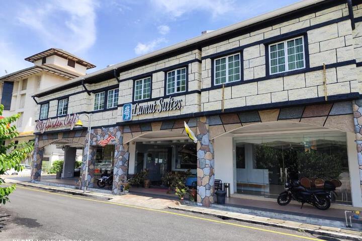 Ritz Suites