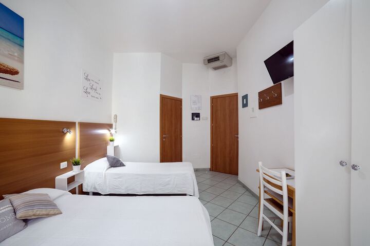 Room 30 of 36
