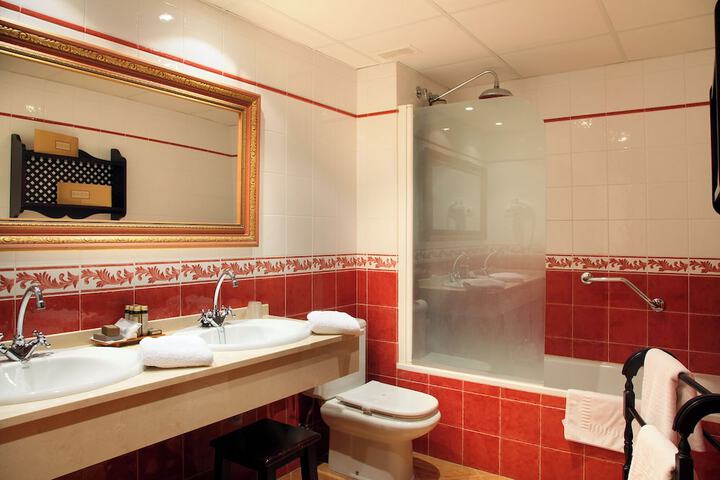 Clean Restrooms