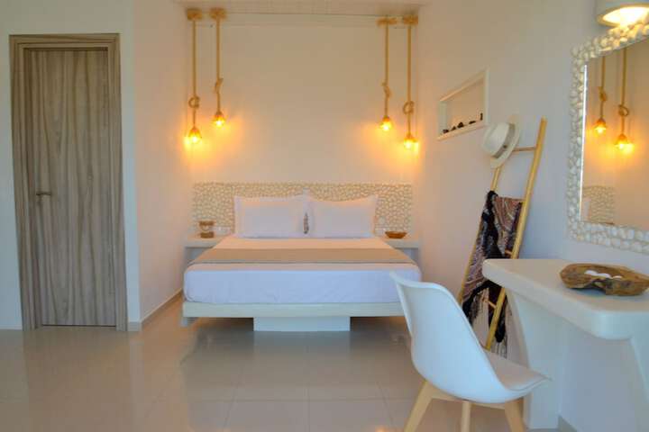 Room 19 of 39