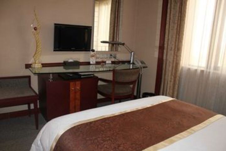 Room 42 of 91