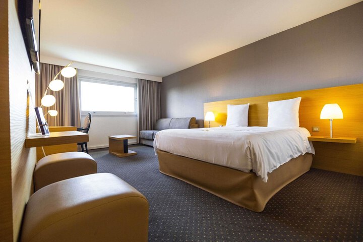Room 20 of 85