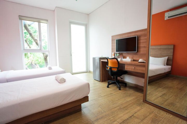 Room 5 of 26