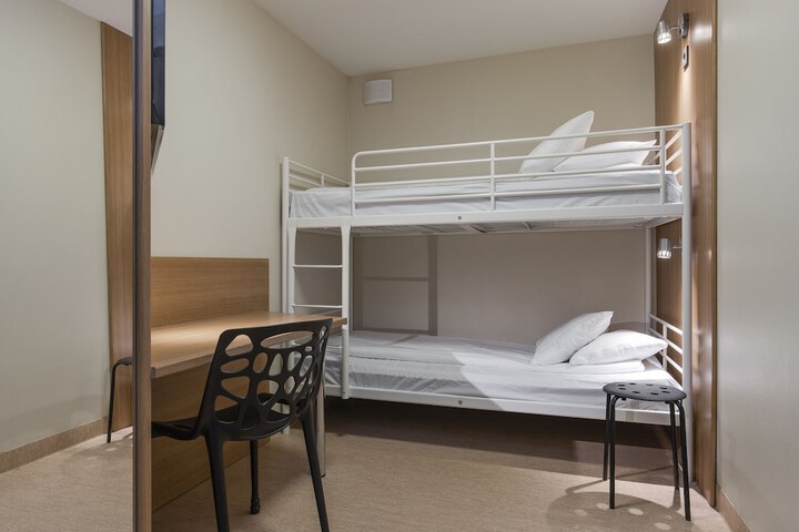 Room 5 of 29