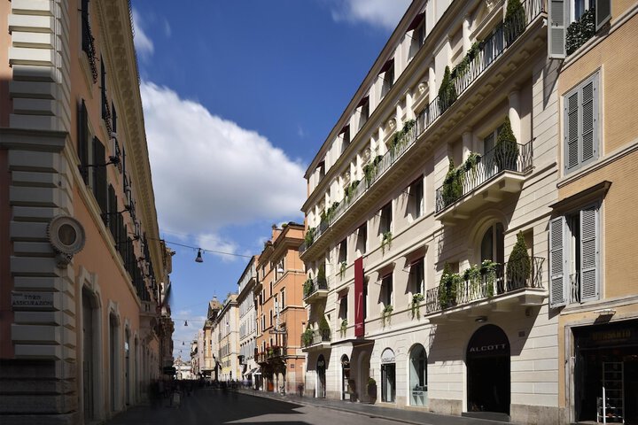 The First Dolce - Preferred Hotels &  Resorts in Rome
