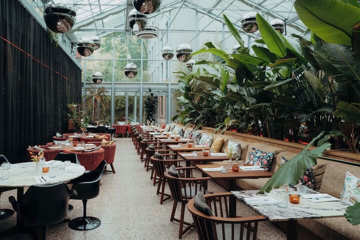 Dining 59 of 94