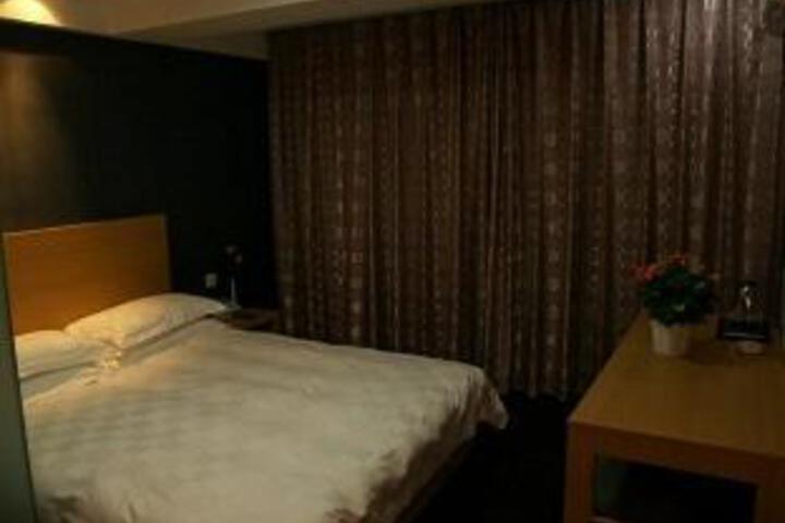 Hangzhou Leisure Hotel