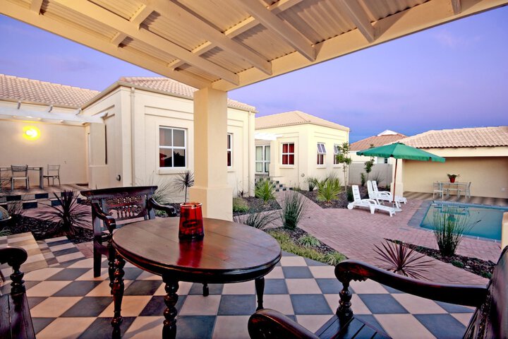 Hotel Exterior 41 of 41