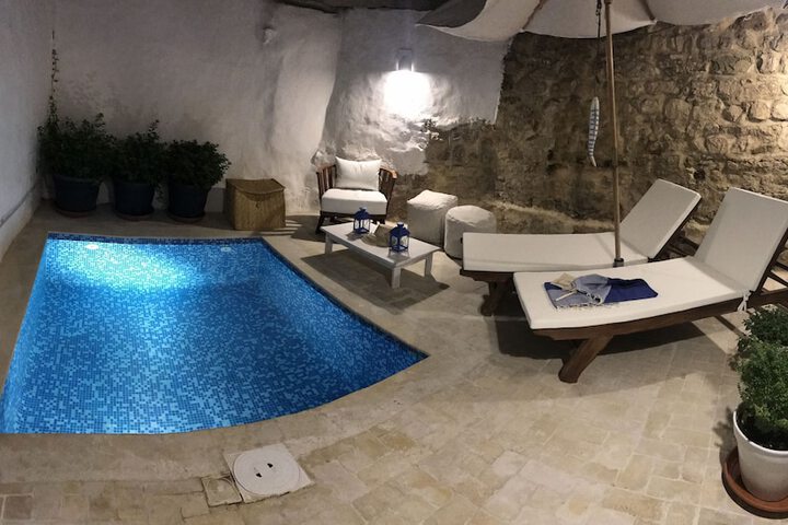 Pool 27 of 43