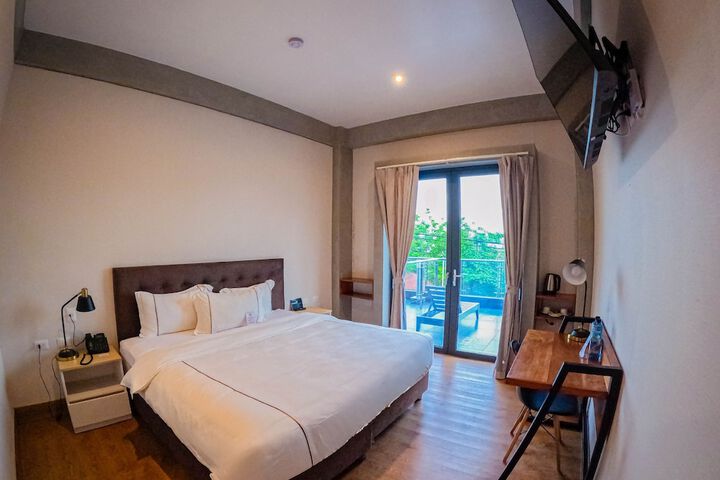 Room 14 of 38