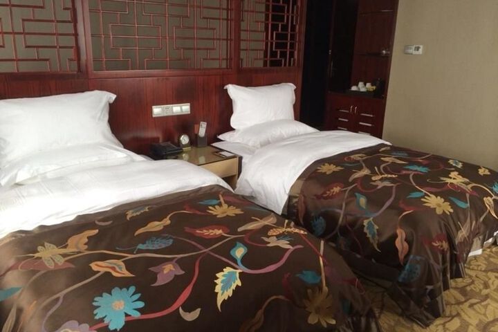 Room 9 of 56