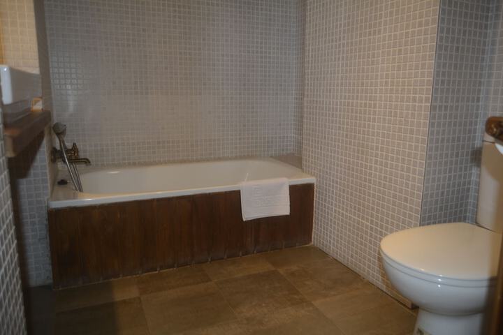 Room 17 of 51