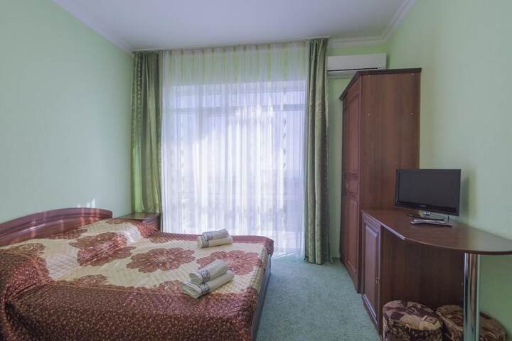 Room 7 of 37