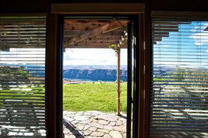 Room 17 of 46