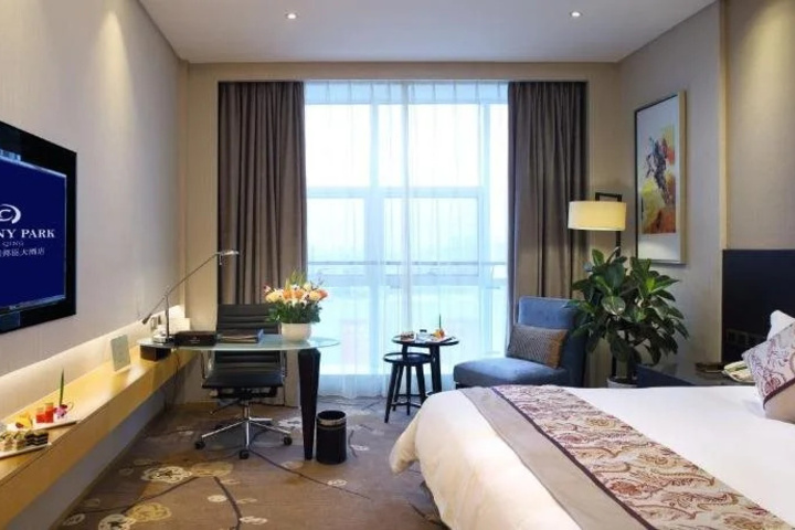 Room 5 of 27