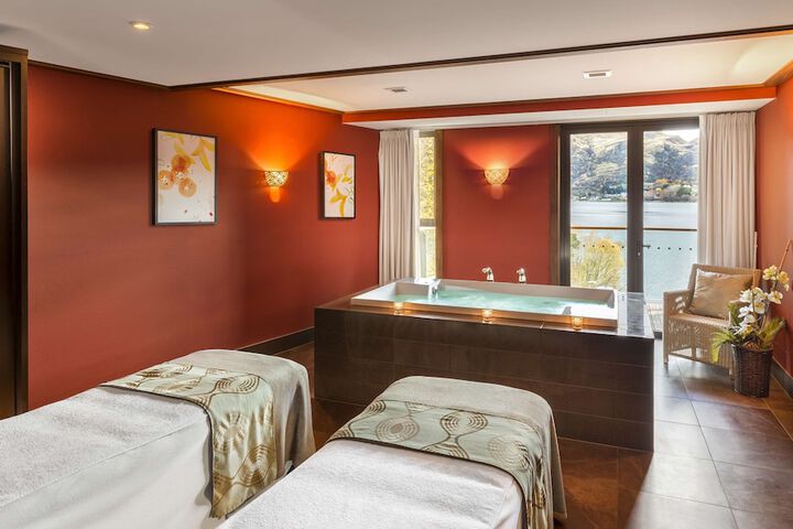 Spa 52 of 102