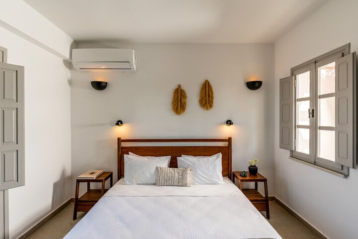 Room 47 of 200