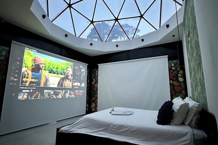Room 5 of 50