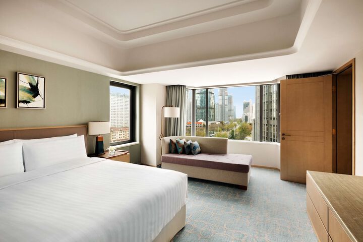 Room 15 of 91