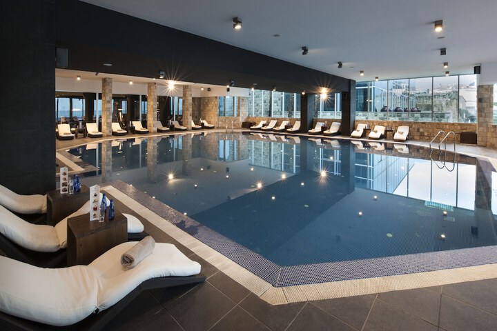 Pool 78 of 114