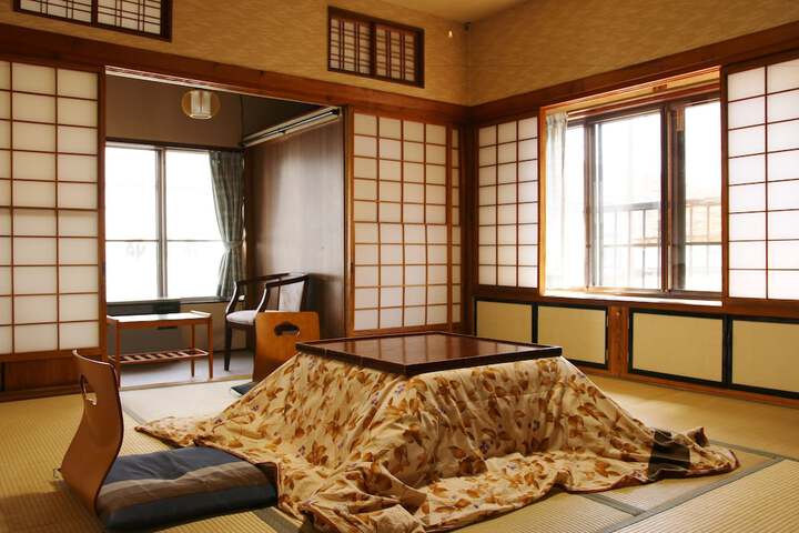 Room 5 of 25