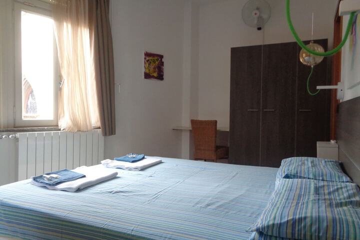 Room 15 of 46