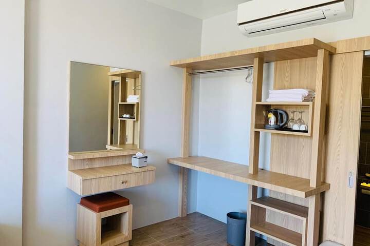 Room 18 of 43