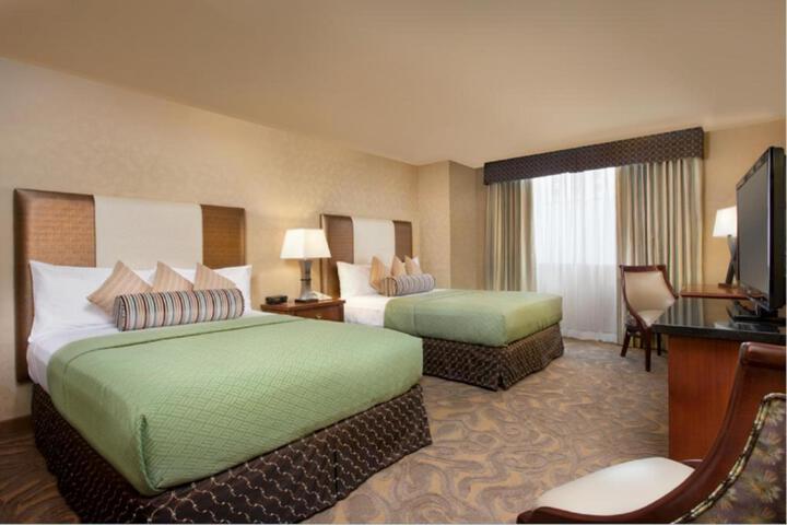 Standard Room, King or Two Doubles (5 of 24)