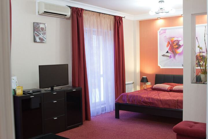 Room 12 of 99