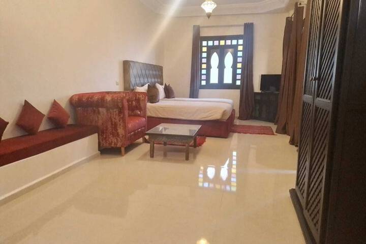 Room 12 of 60