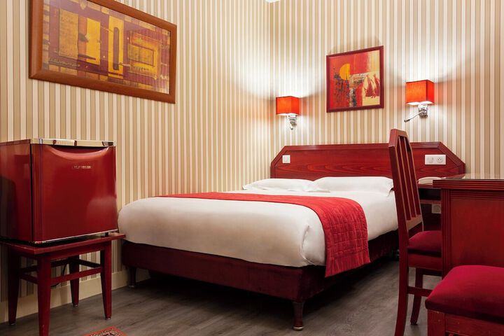 Room 15 of 22