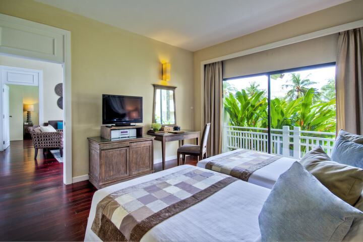 Room 4 of 123