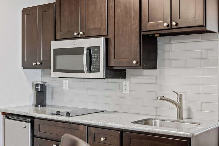 Private kitchenette