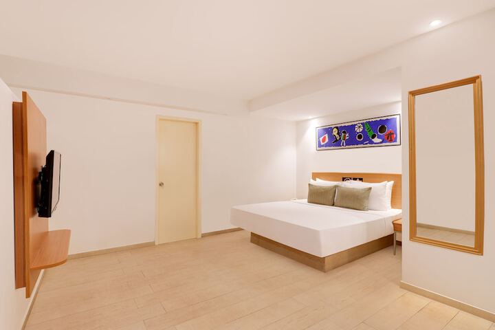Room 12 of 47